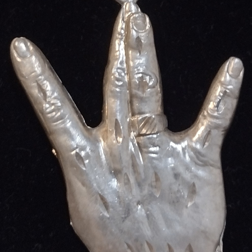 Silver Hand Pendant - Picture 9 of 12